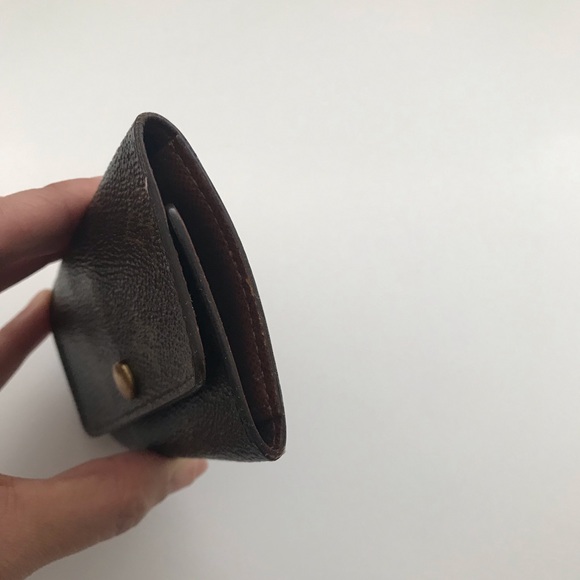 AUTH Louis Vuitton 6-Key Holder CT0032 - Picture 4 of 7